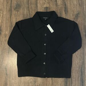 Woman’s medium Banana Republic knit over shirt
